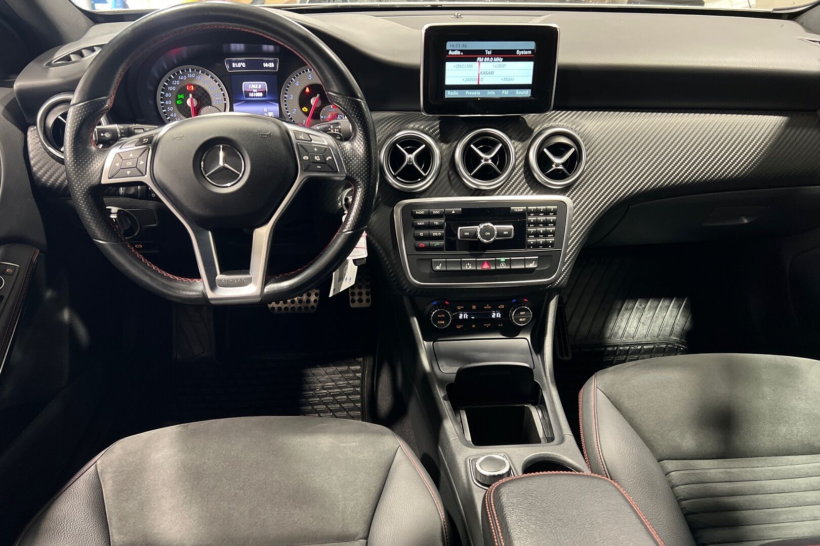 Mercedes-Benz A iso kuva 7