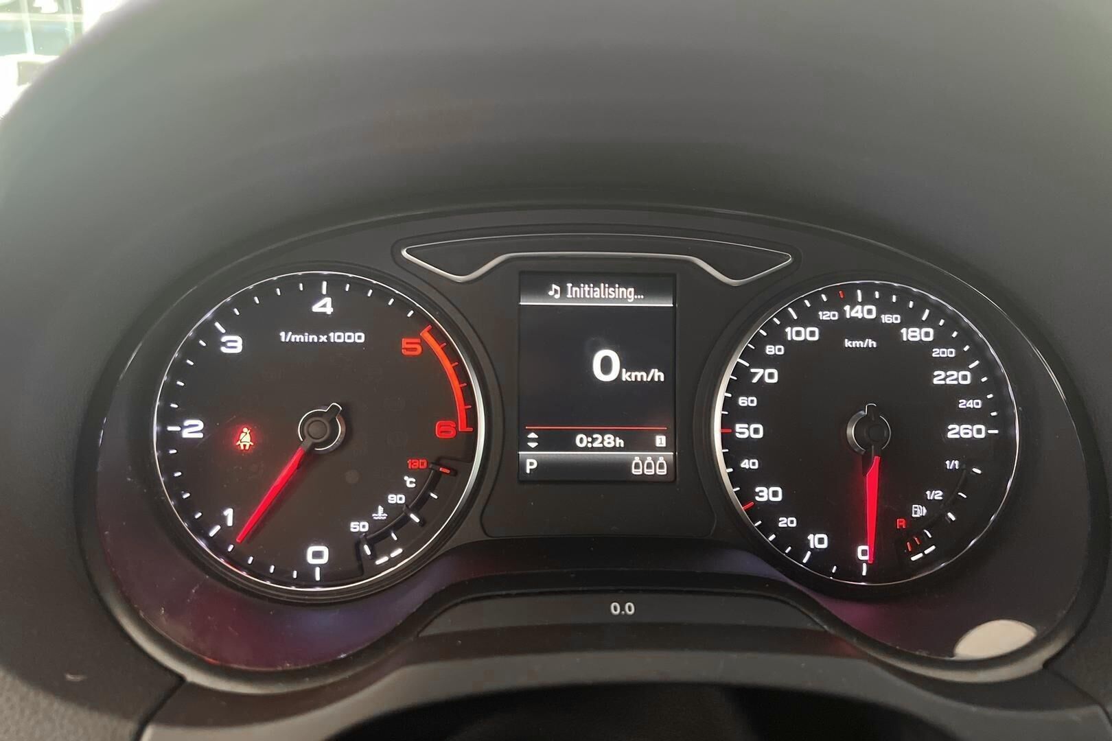 Audi A3 iso kuva 12