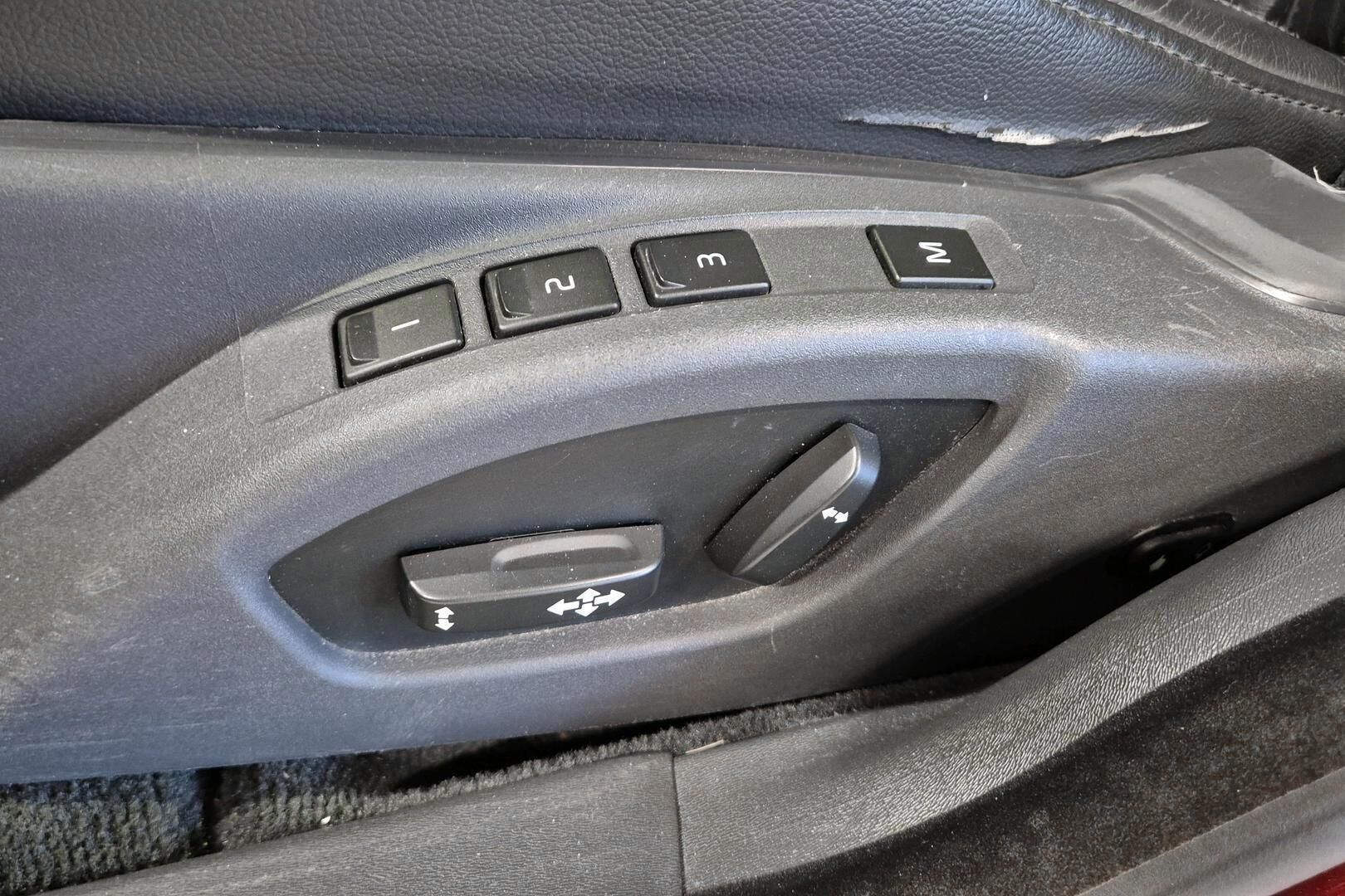 Volvo V70 iso kuva 6