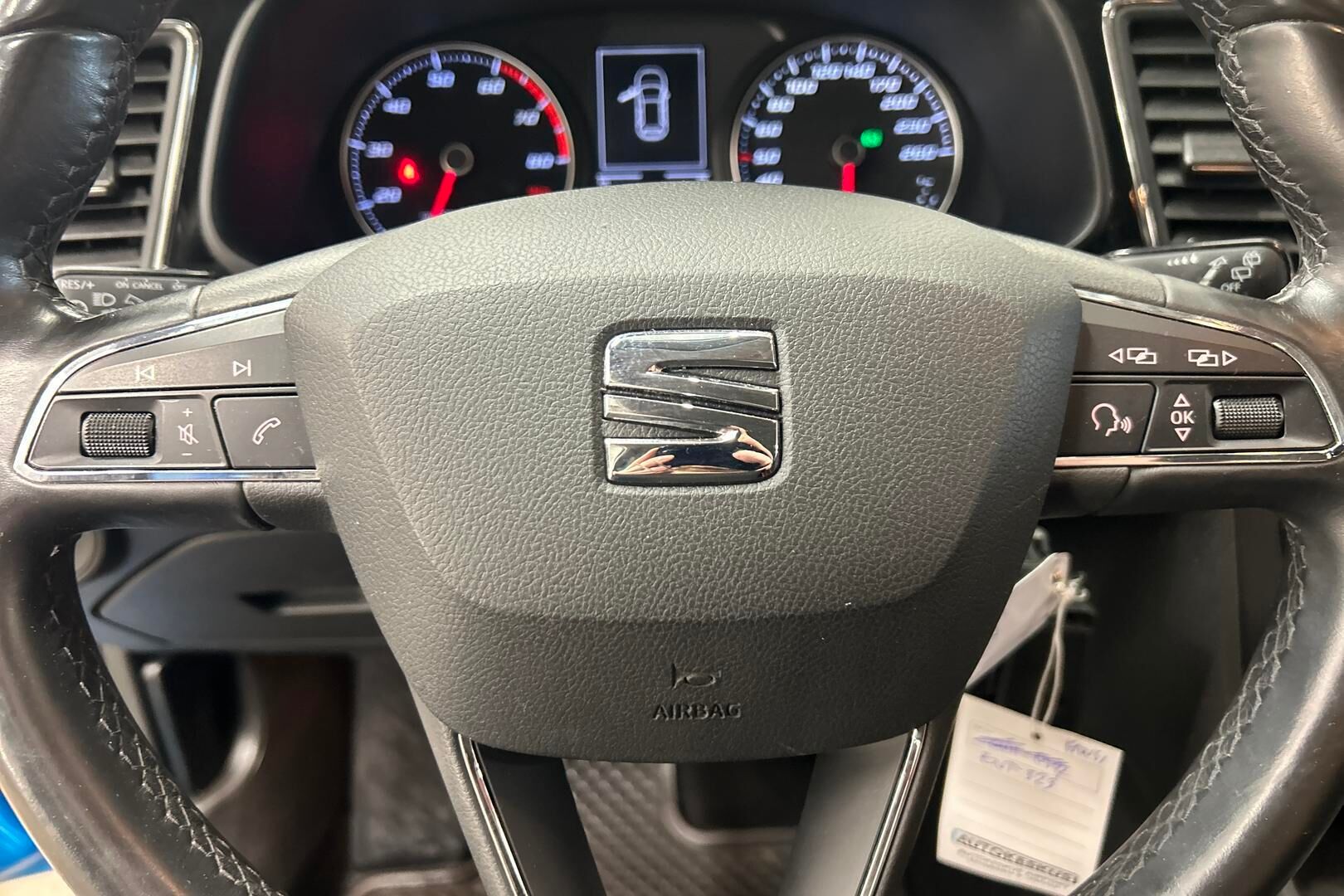 Seat Leon iso kuva 18