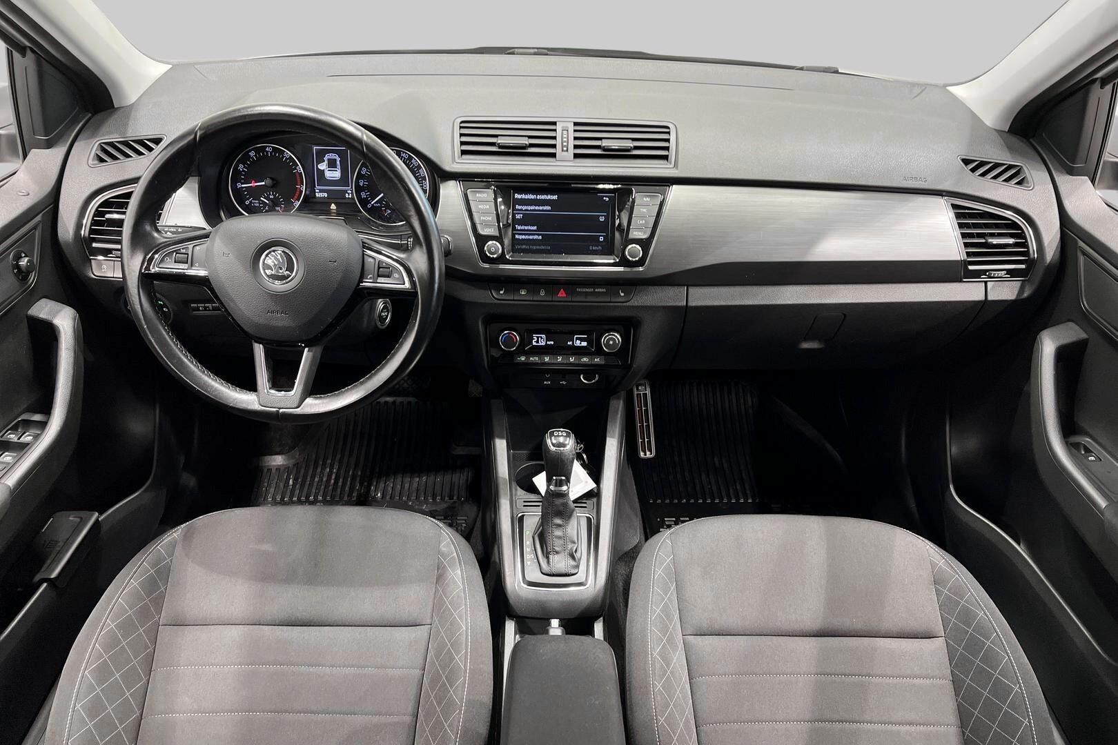 Skoda Fabia iso kuva 11