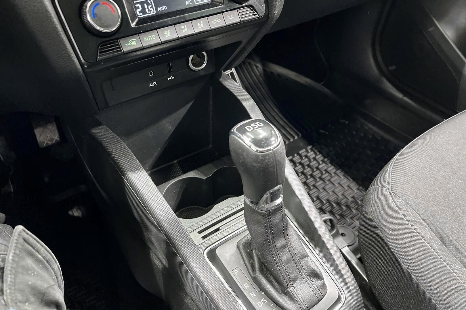 Skoda Fabia iso kuva 18