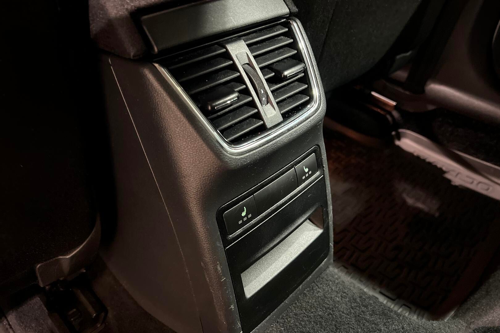 Skoda Octavia iso kuva 23