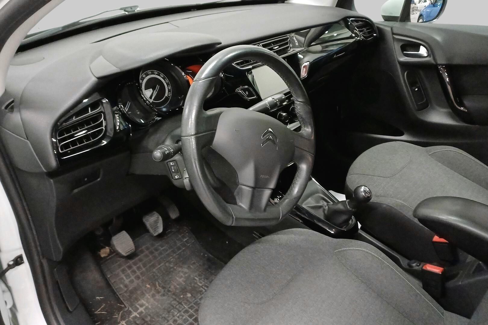 Citroen C3 iso kuva 2