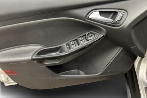 Ford Focus esikatselu 12