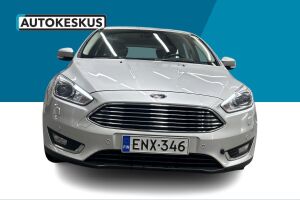 Ford Focus esikatselu 1
