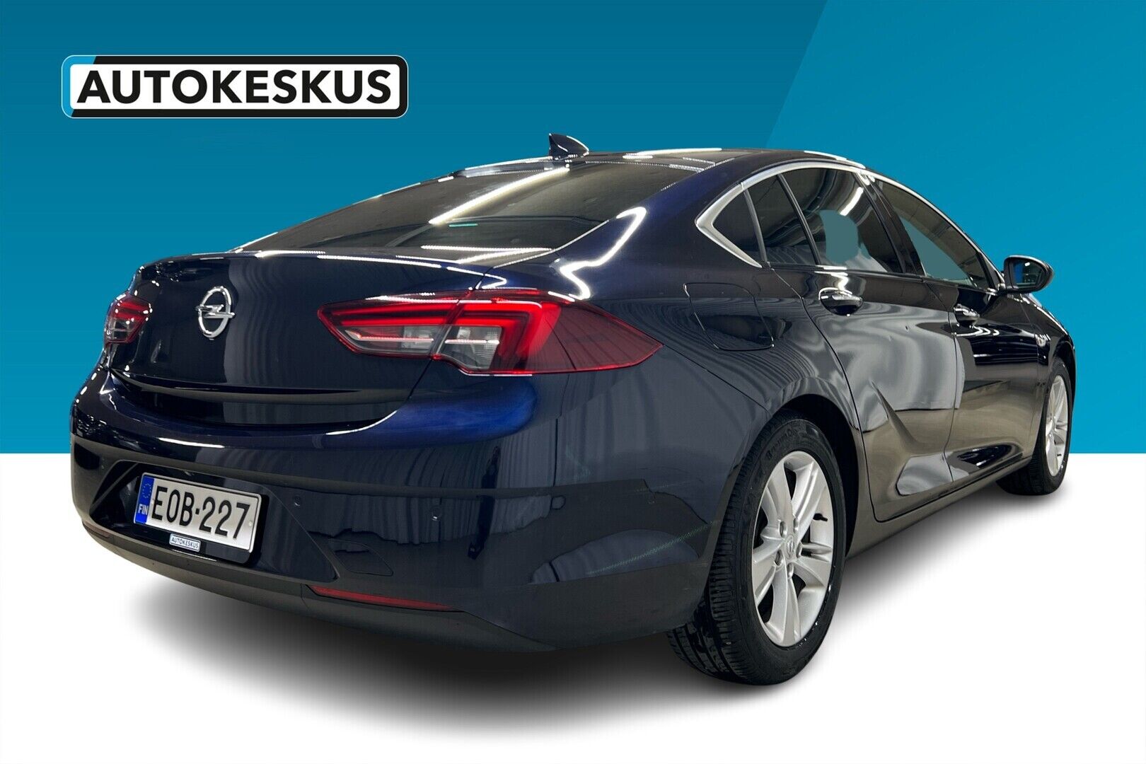 Opel Insignia iso kuva 1