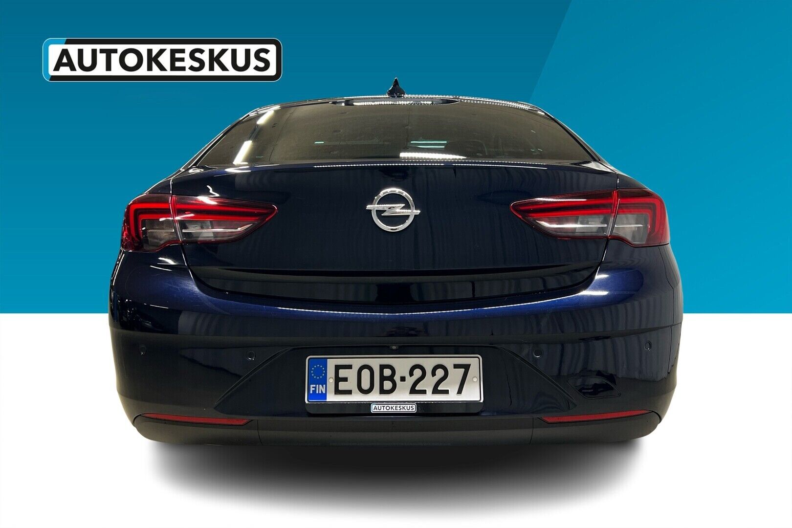 Opel Insignia iso kuva 2