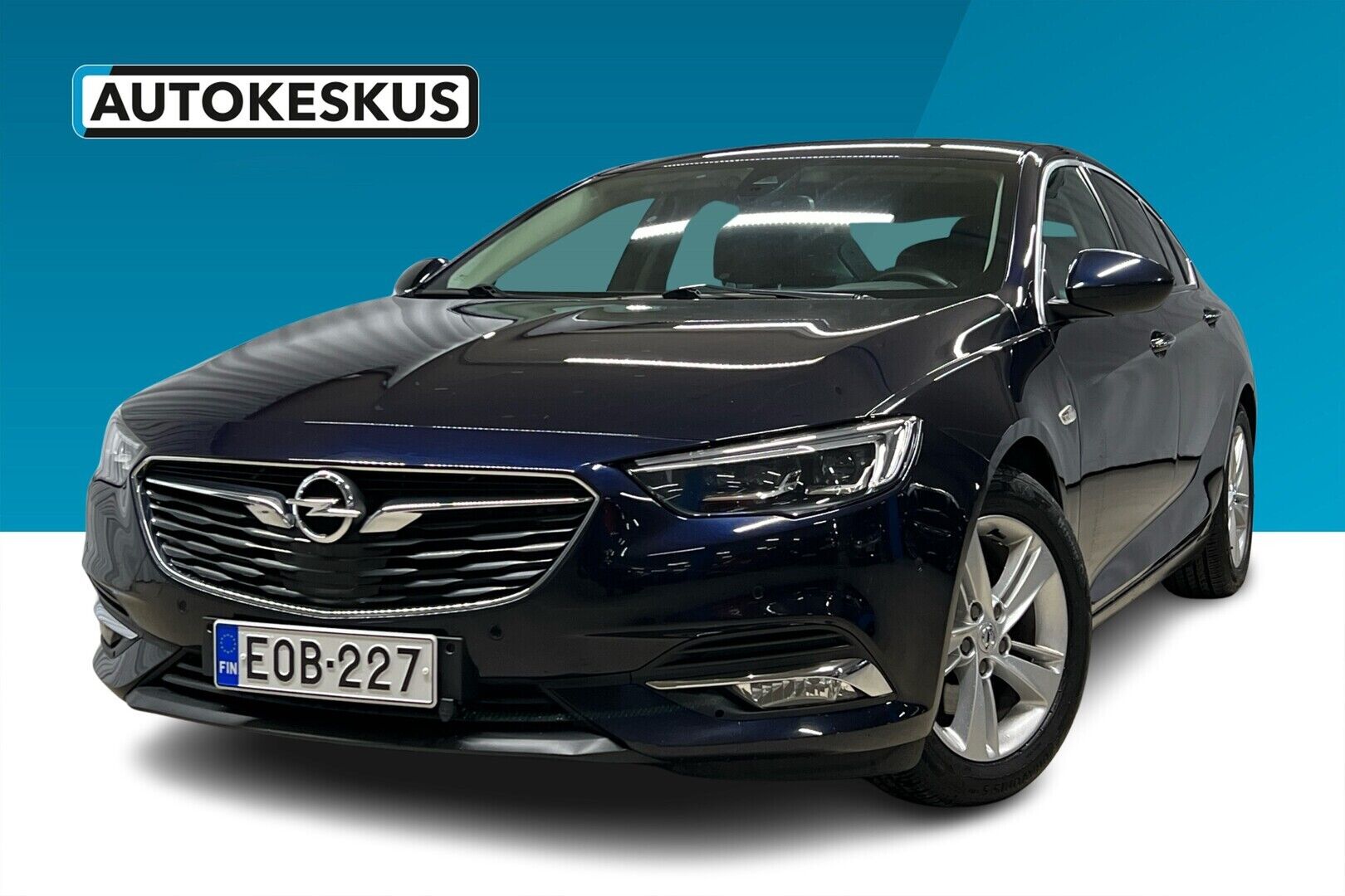 Opel Insignia iso kuva 0