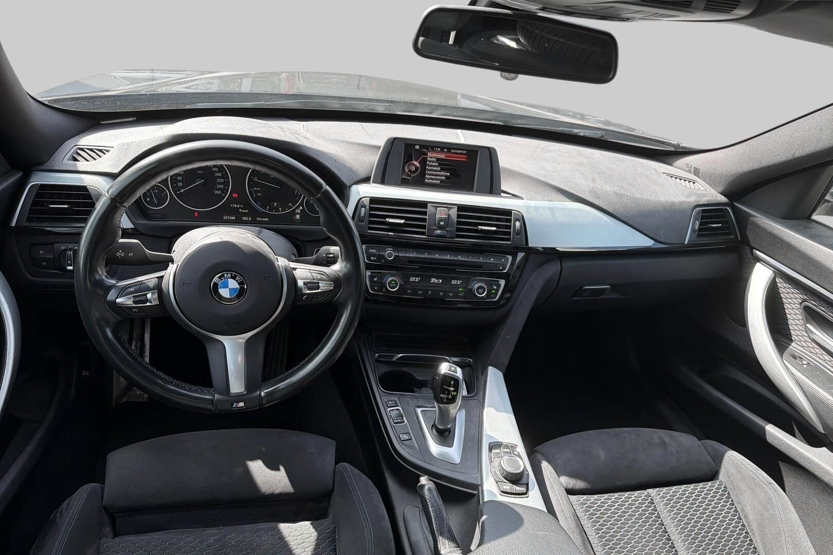 BMW 3-sarja iso kuva 2