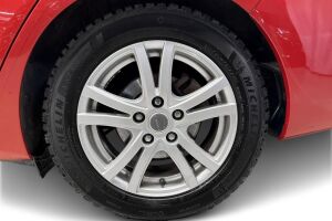 Toyota Auris esikatselu 12