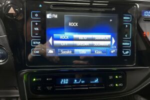 Toyota Auris esikatselu 14