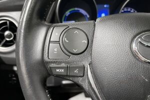 Toyota Auris esikatselu 16