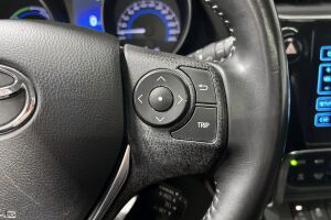 Toyota Auris esikatselu 17