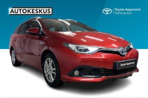 Toyota Auris esikatselu 2