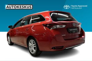 Toyota Auris esikatselu 6