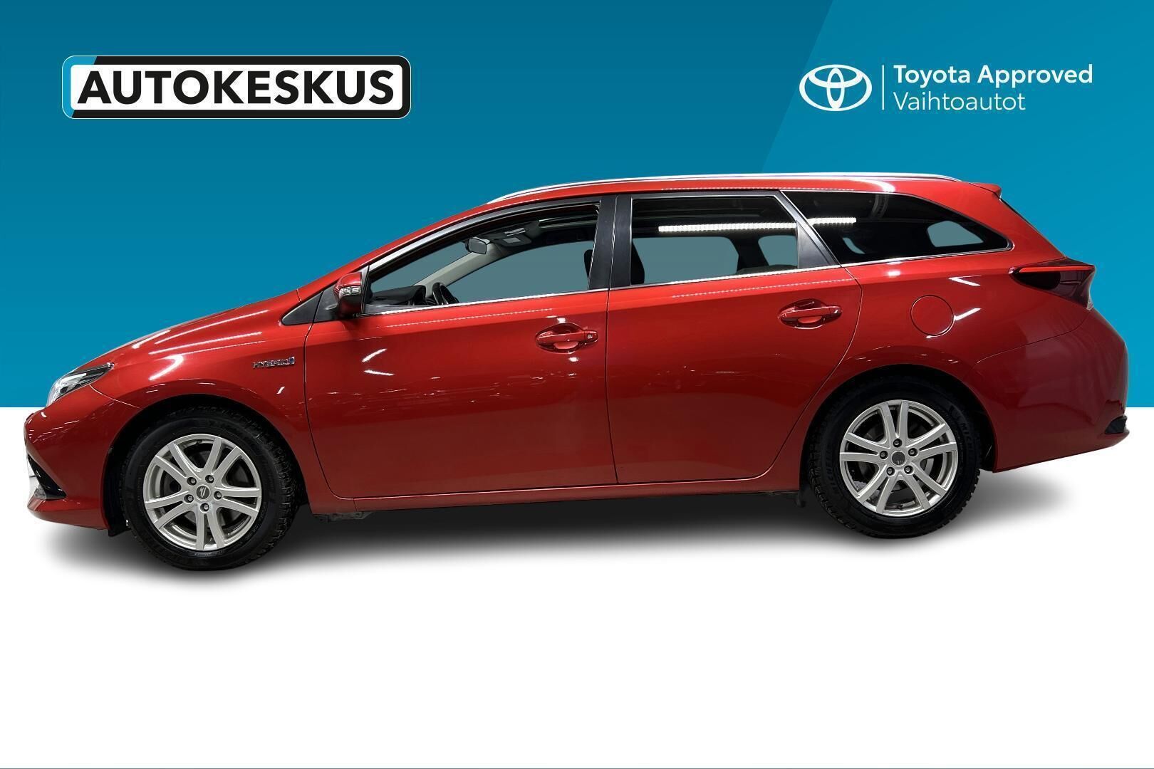 Toyota Auris iso kuva 7