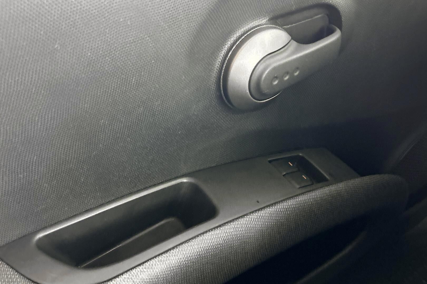 Nissan Micra iso kuva 22