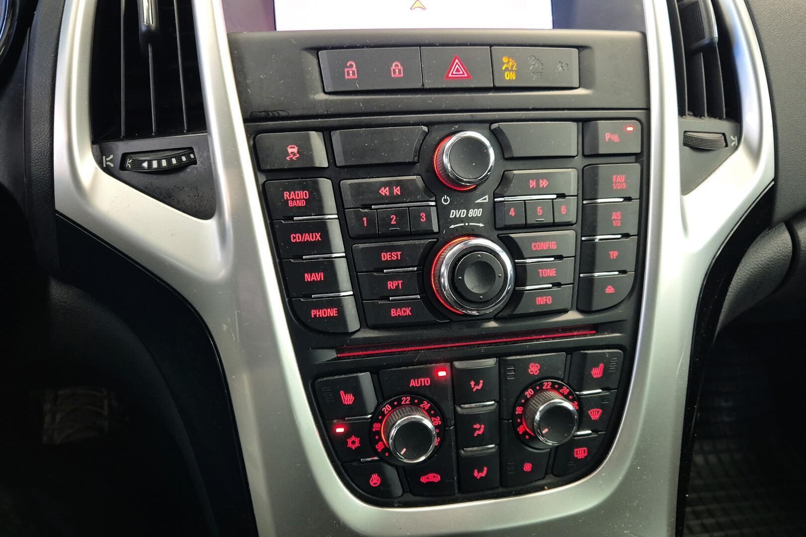 Opel Astra iso kuva 15