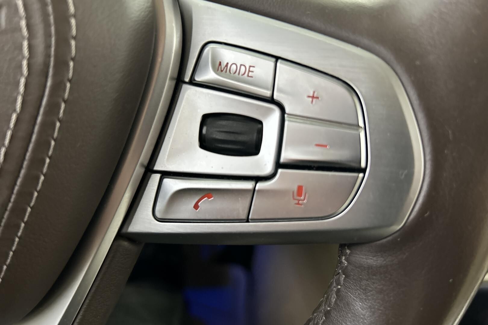 BMW 7-SARJA iso kuva 23