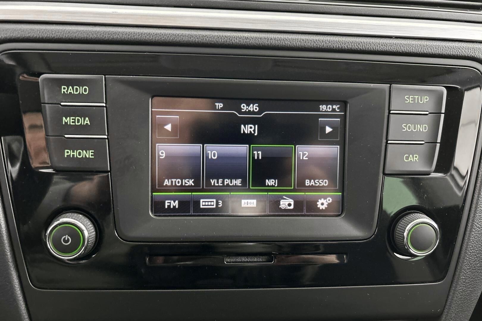Skoda Rapid iso kuva 14