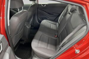 Hyundai IONIQ hybrid esikatselu 21