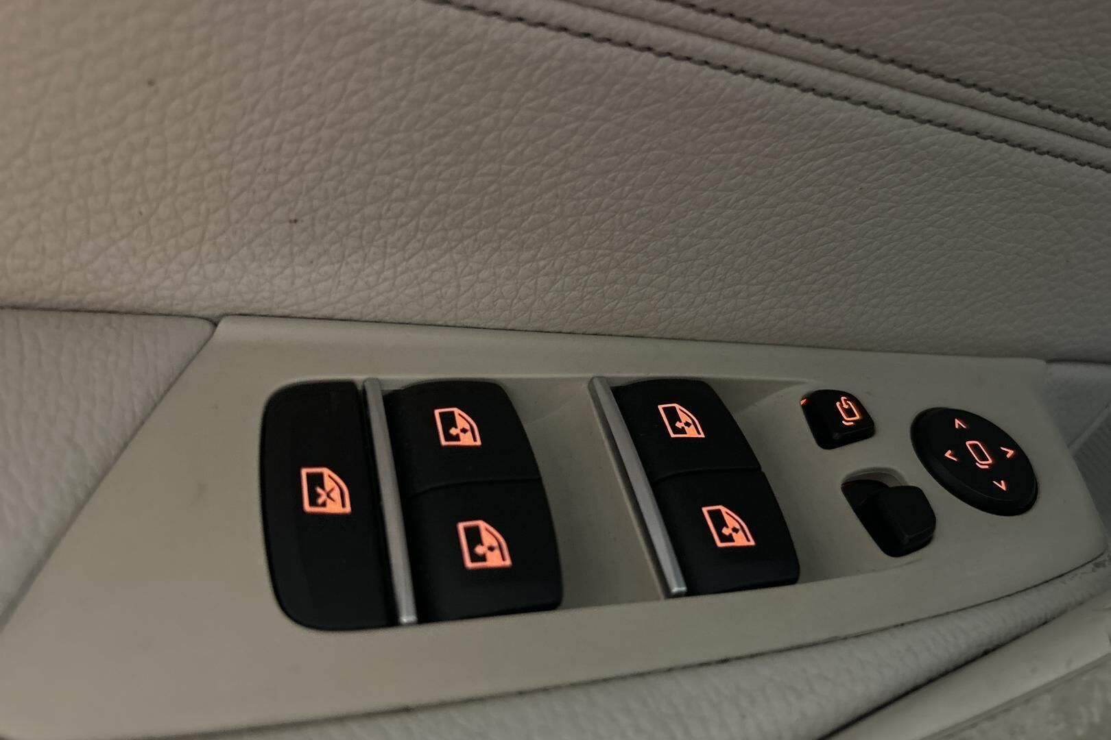 BMW 5-sarja iso kuva 17