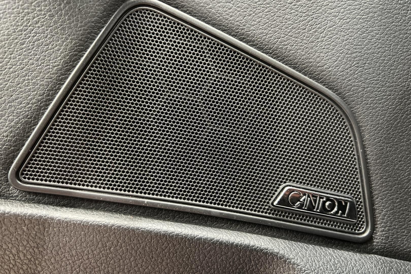 Skoda Superb iso kuva 27