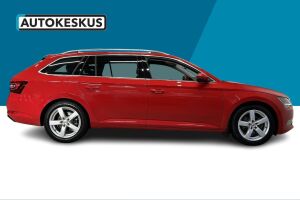 Skoda Superb esikatselu 4