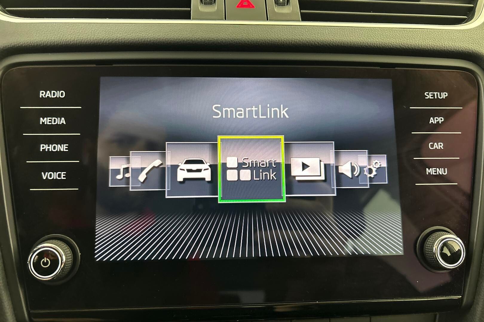 Skoda Octavia iso kuva 18