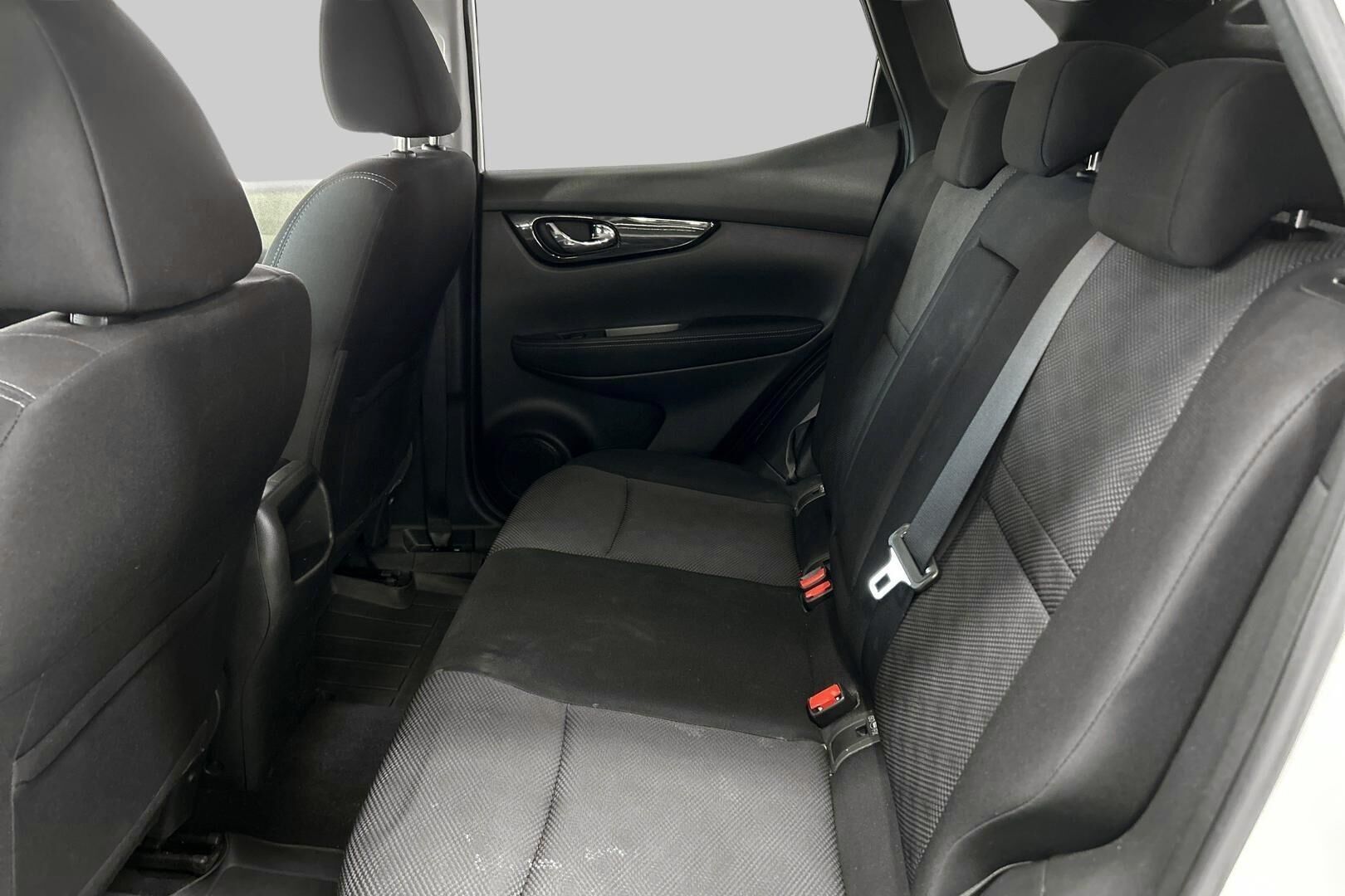 Nissan Qashqai iso kuva 10