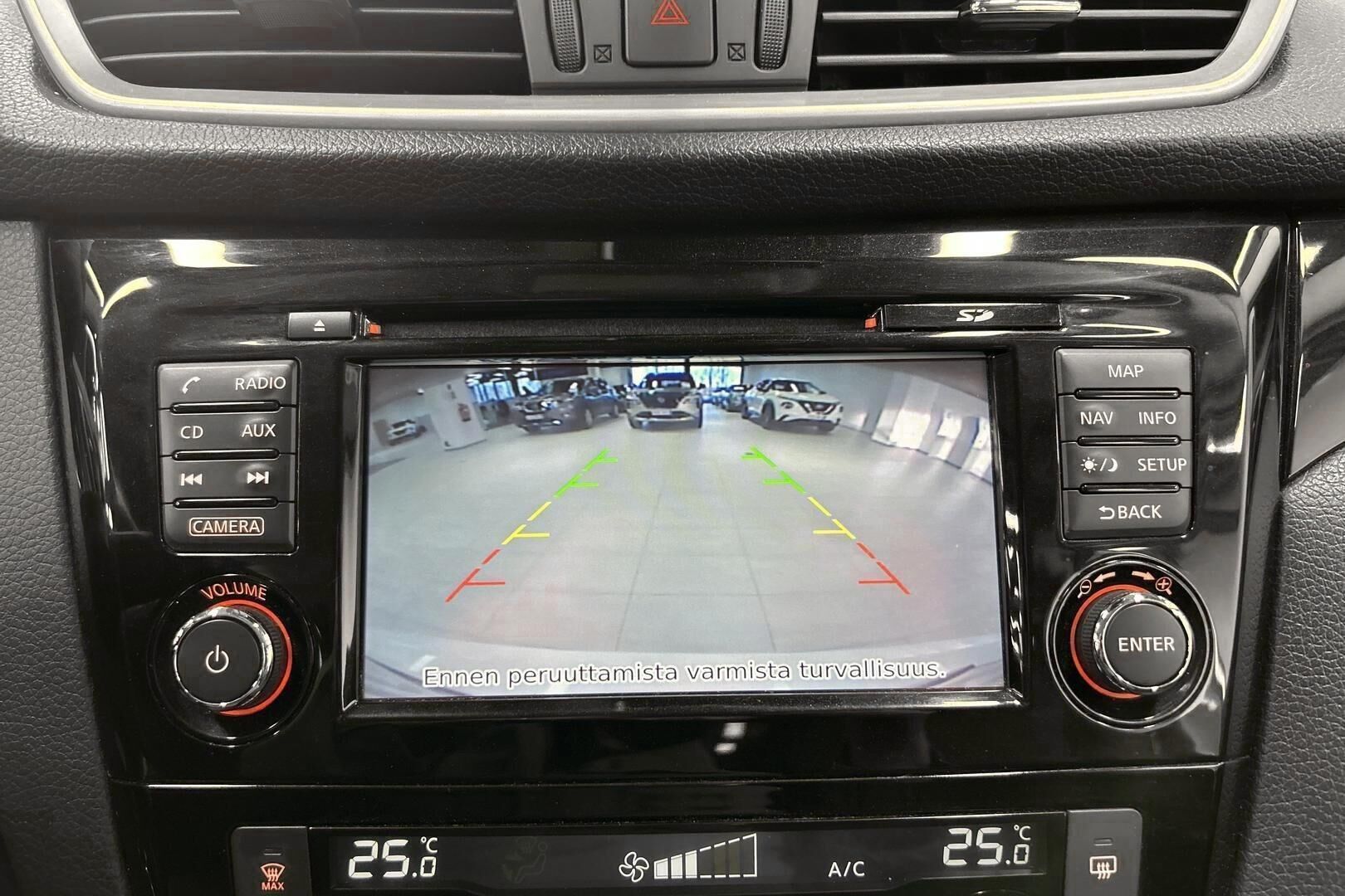 Nissan Qashqai iso kuva 25