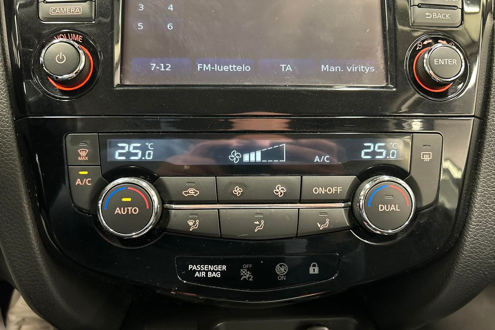 Nissan Qashqai iso kuva 26