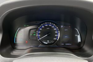 Hyundai IONIQ hybrid esikatselu 12