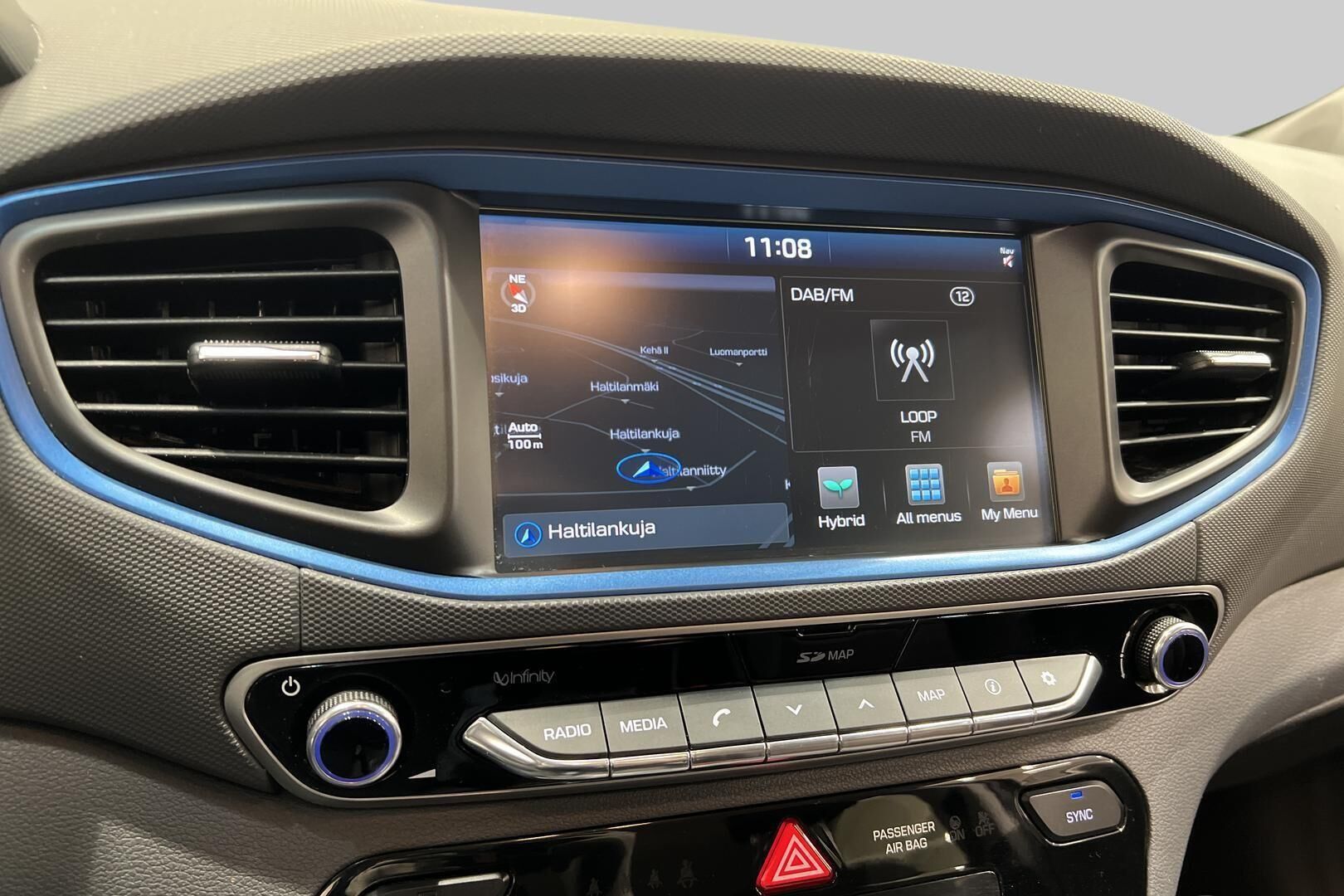 Hyundai IONIQ hybrid iso kuva 13