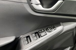 Hyundai IONIQ hybrid esikatselu 23