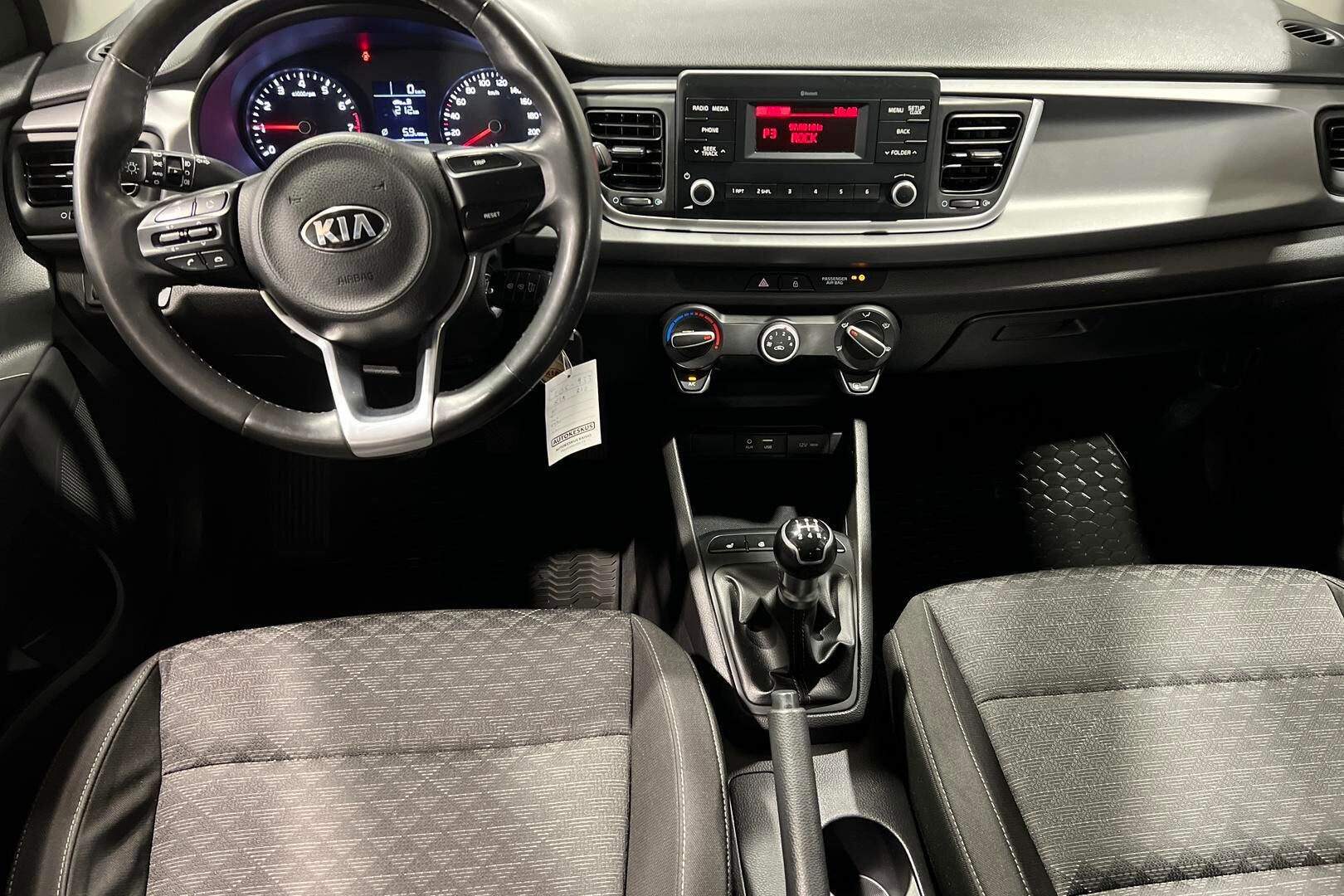 Kia Rio iso kuva 11
