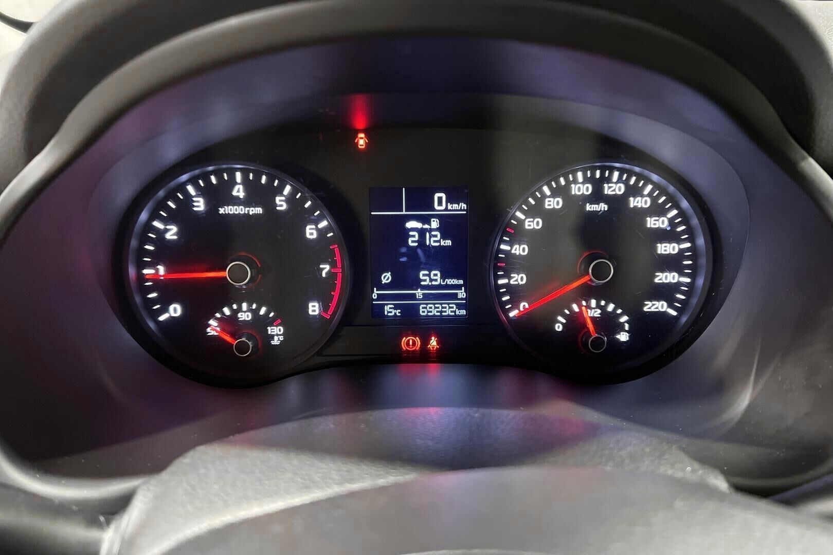 Kia Rio iso kuva 16