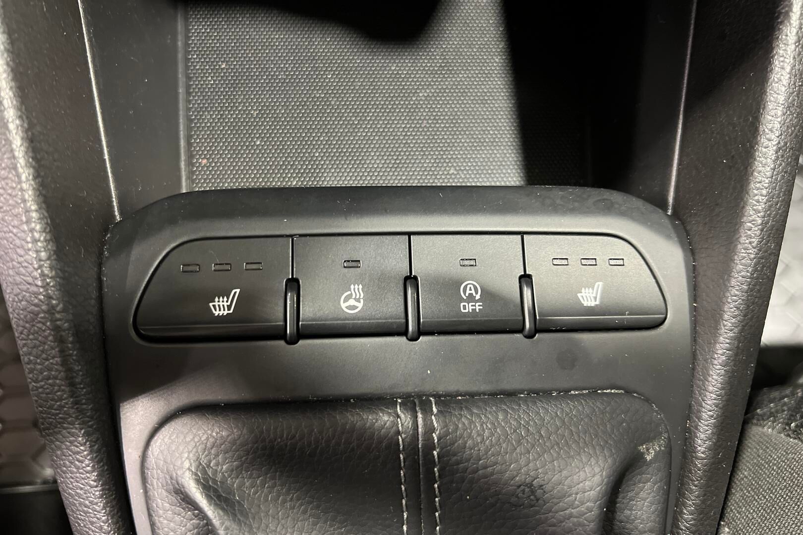 Kia Rio iso kuva 17