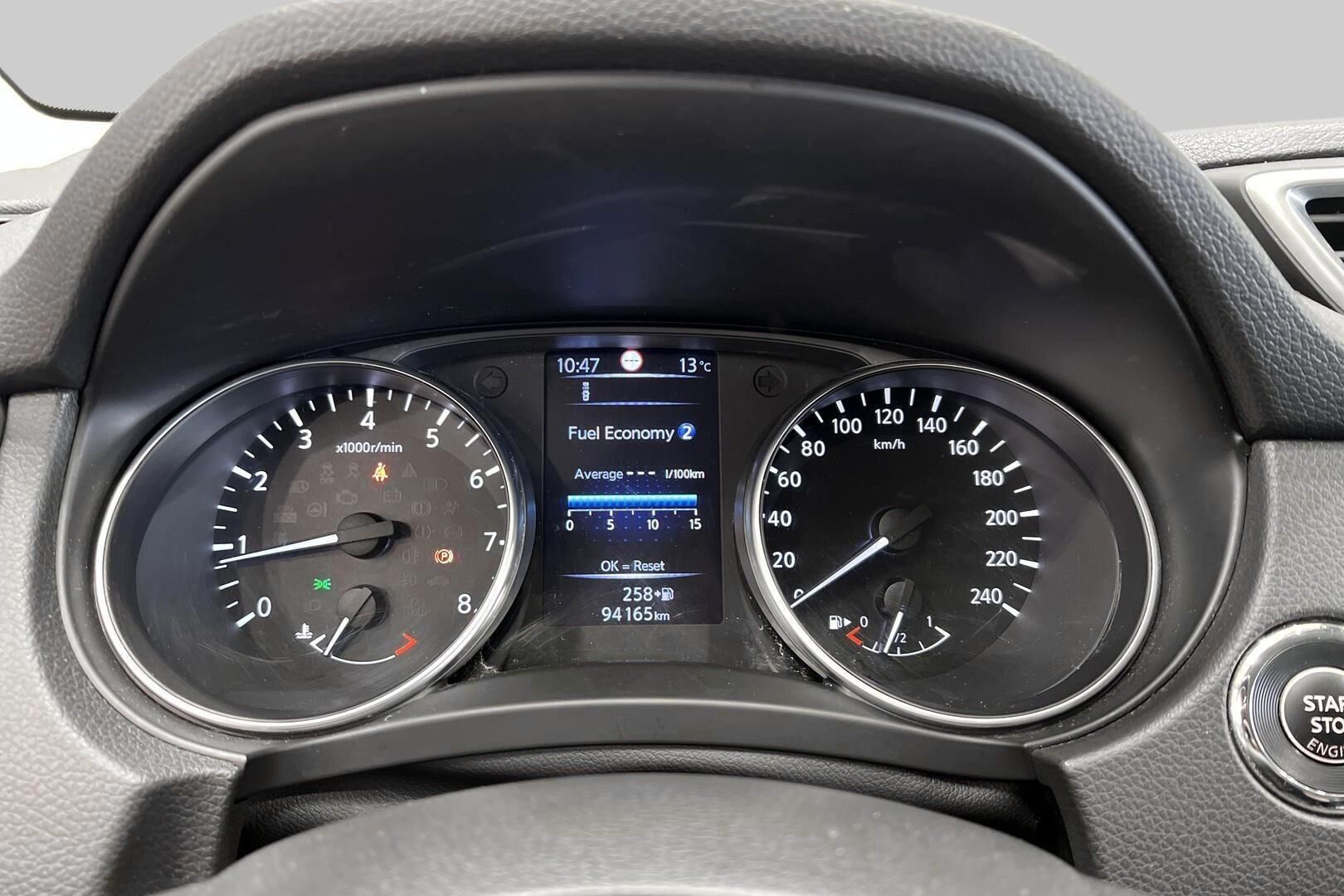 Nissan Qashqai iso kuva 14