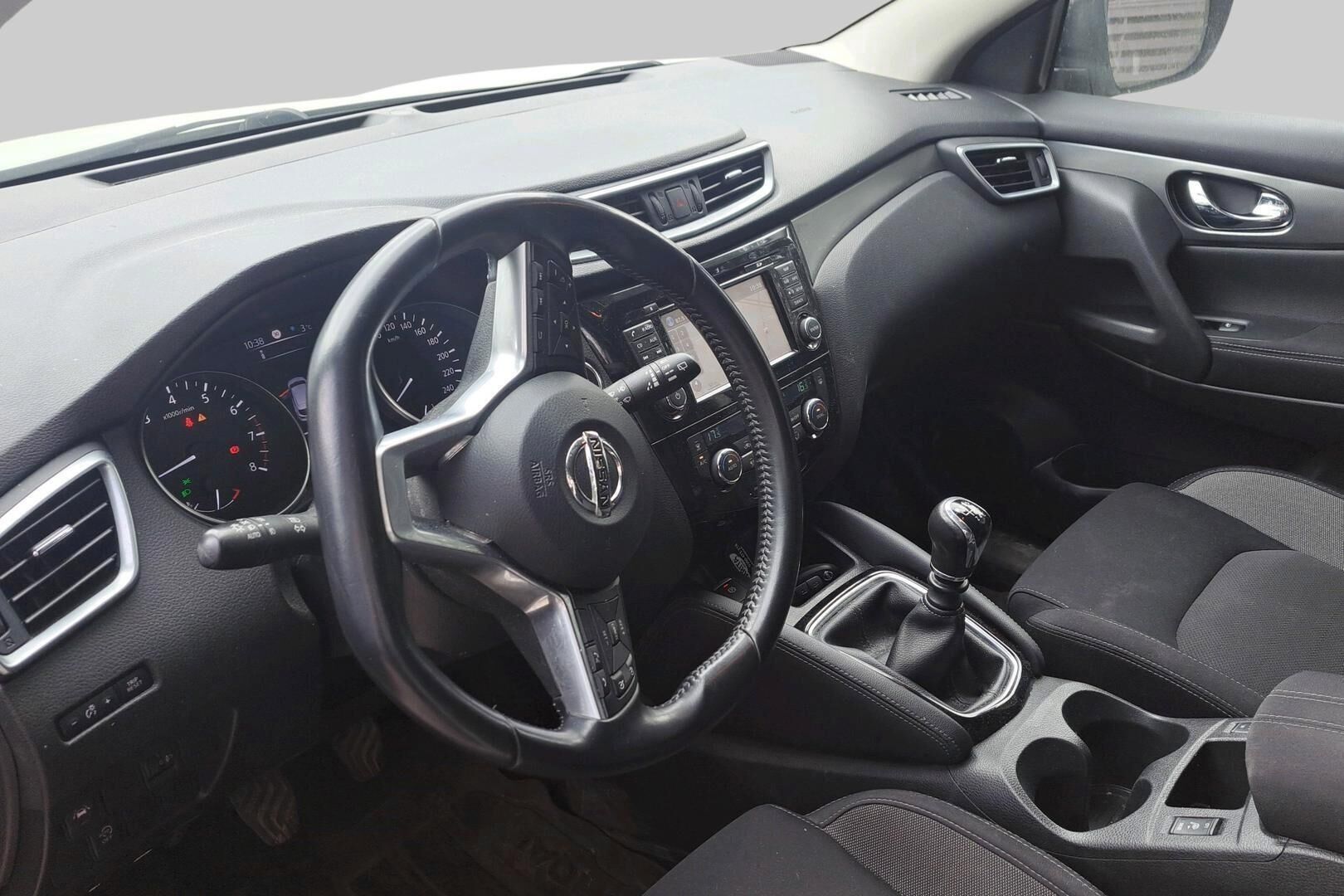 Nissan Qashqai iso kuva 2