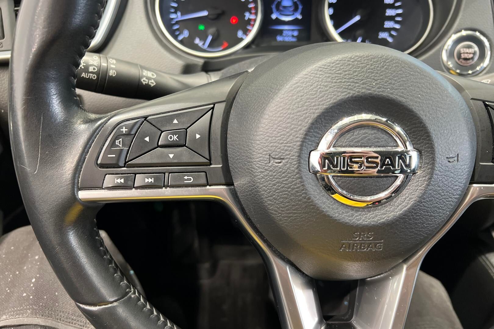 Nissan Qashqai iso kuva 20