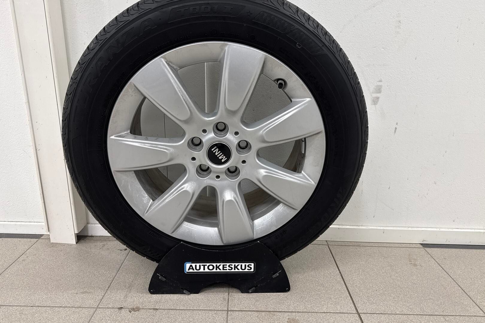 MINI Countryman iso kuva 18