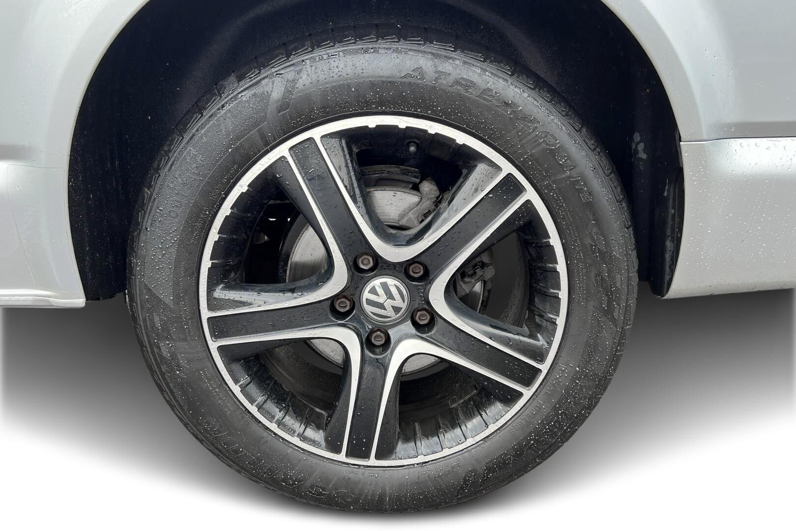 Volkswagen Transporter iso kuva 12