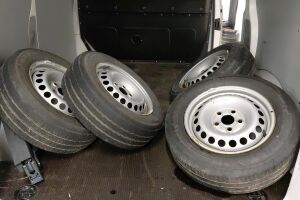 Volkswagen Transporter esikatselu 12