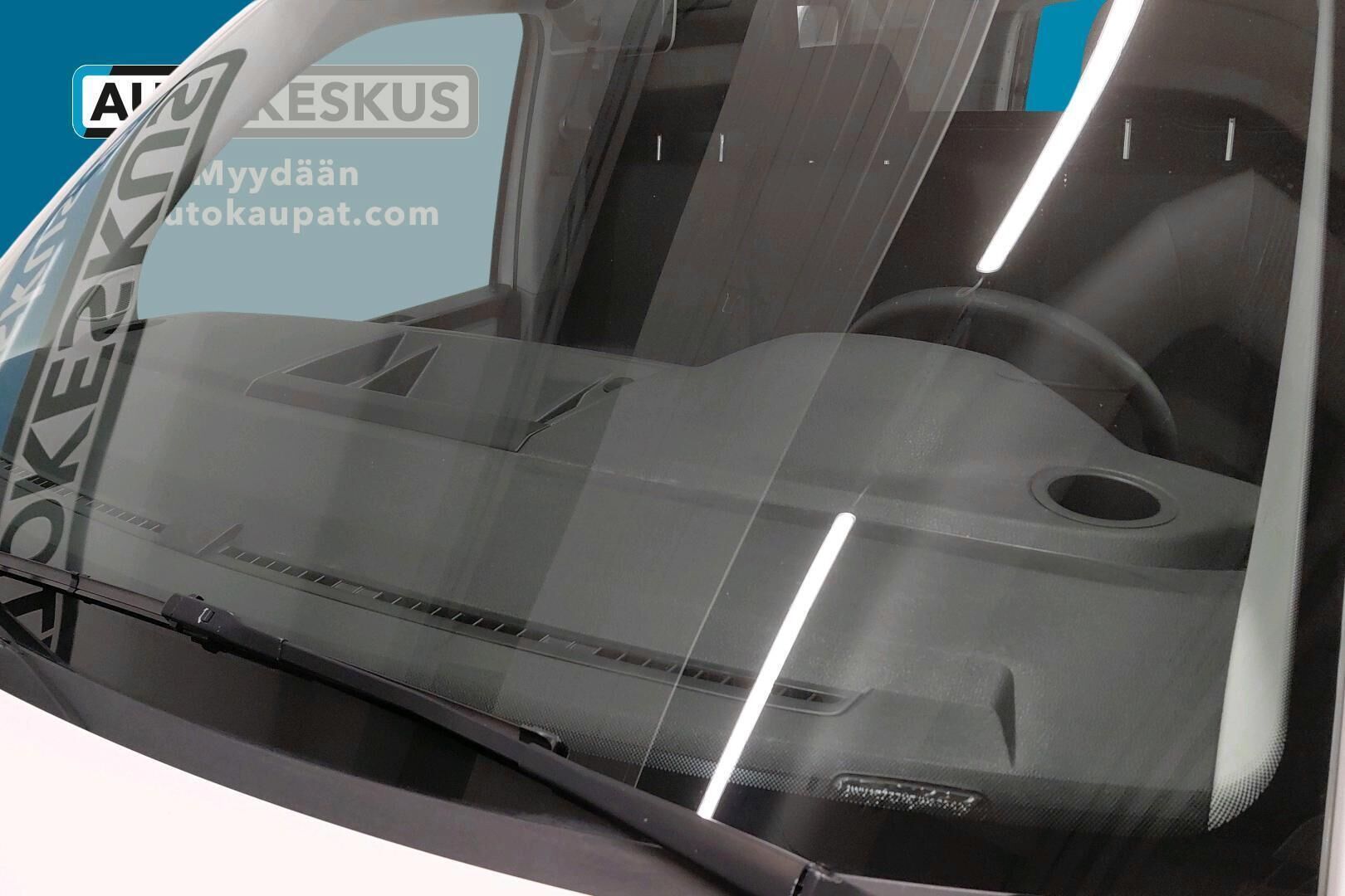 Volkswagen Transporter iso kuva 31