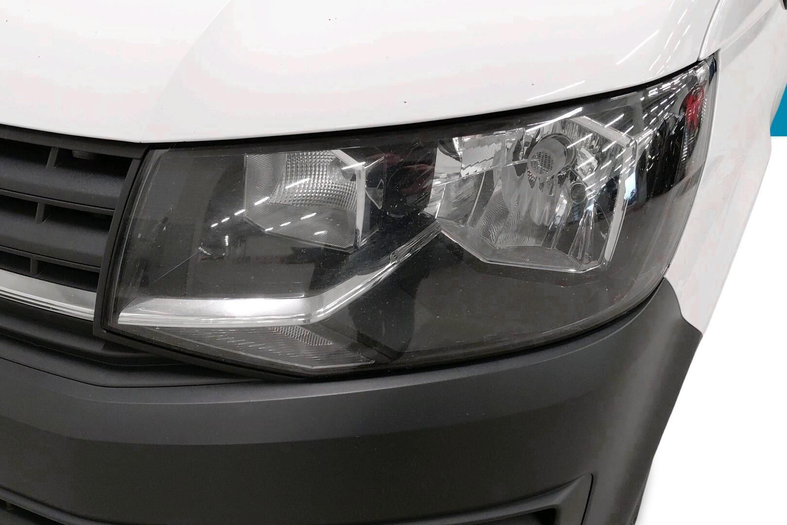 Volkswagen Transporter iso kuva 32