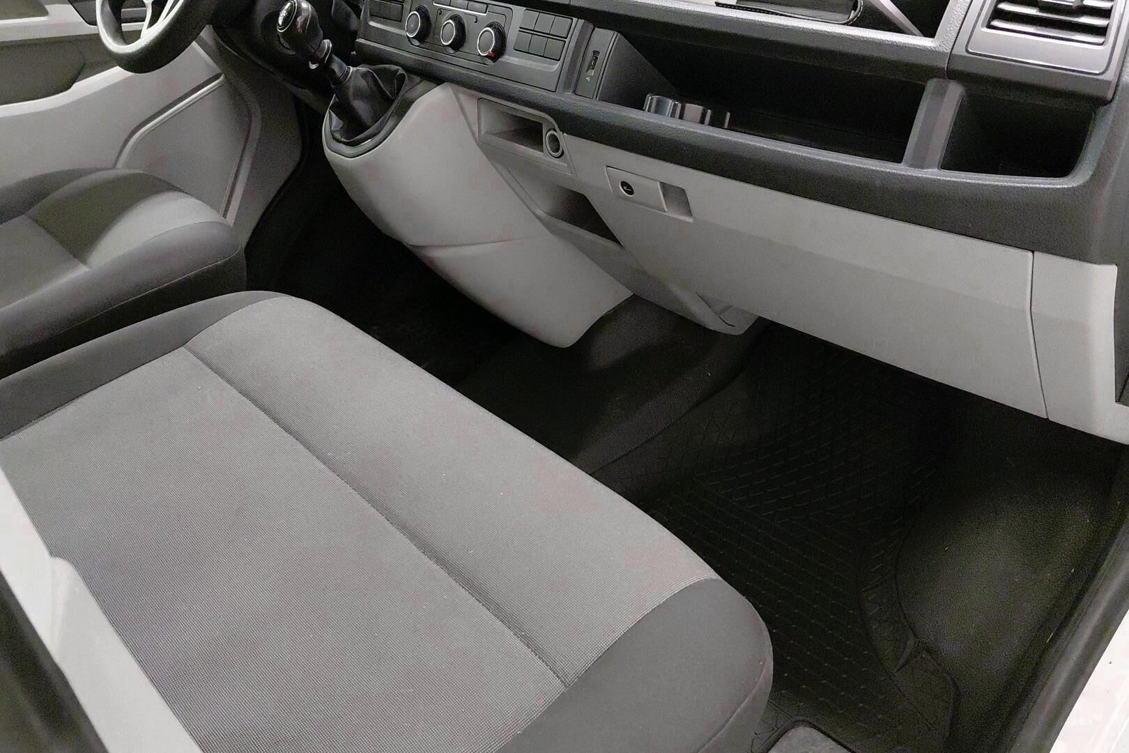 Volkswagen Transporter iso kuva 38