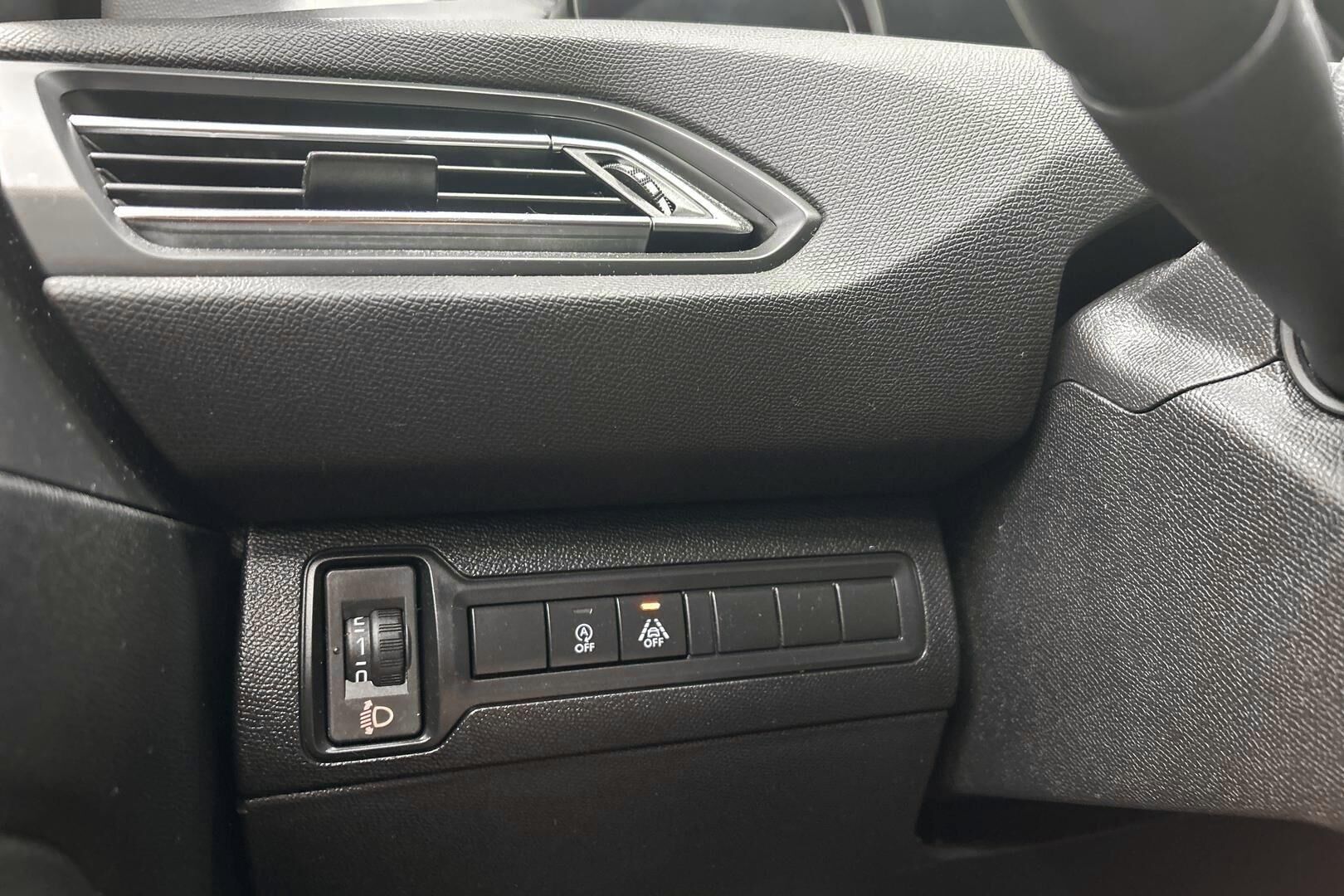 Peugeot 308 iso kuva 21