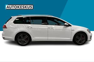 Volkswagen Golf esikatselu 4